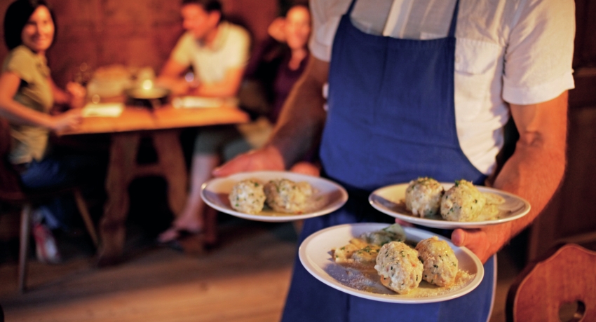 GEFWEIN Haupt_C_IDM Südtirol-Alto Adige_Frieder Blickle - Törggelen beim Martscholer Weinhof